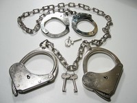 порево в наручниках